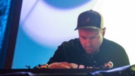 DJ Shadow