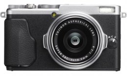 Fuji X70 Street Photography Review - gold