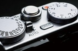 Fuji X70 Street Photography Assessment - Buttons And Dials