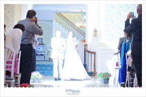 guest flash destroying marriage ceremony picture
