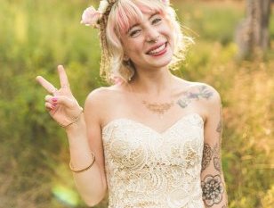 Hi,  I'm a blushing and tattooed bride.