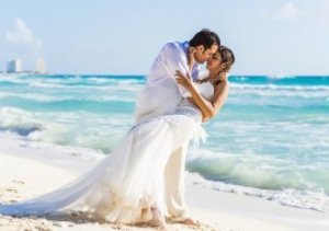 tropical area coastline wedding